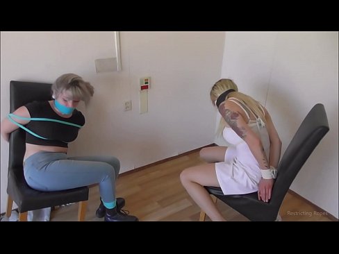 ❤️ Süchtig / gefesselt und geknebelt / Jungfrau in Nöten Super porn bei de.hentai-for.ru ❌❤